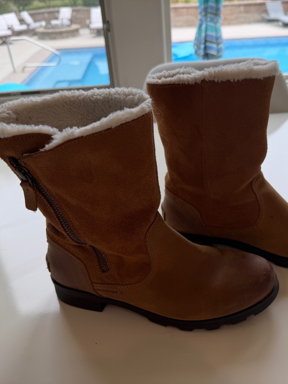 Sorel Emelie Fold-Over Waterproof Boots, Women's size 9